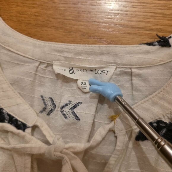 Lou & Grey for Loft Ivory Embroidered Tunic Top XS - Picture 2 of 5